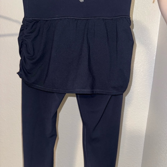 Athleta 2-in-1 navy elation capri size s - Picture 1 of 3